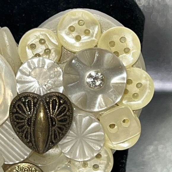 Vintage Button Brooch Pin White Gold Tone Hand Designed Classic Sewing Estate - Picture 5 of 7